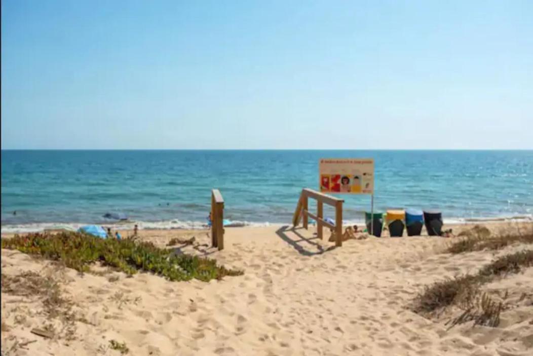 Blife Faro Beach Hostel & Rooms Exterior photo