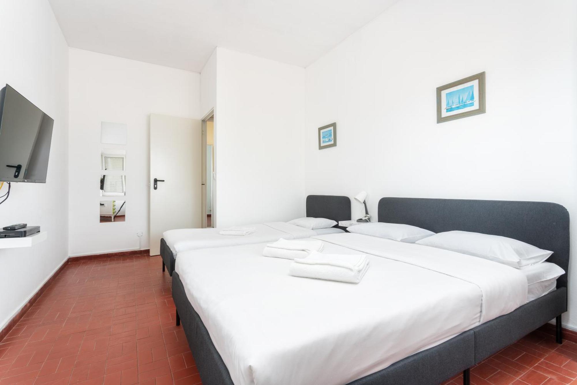 Blife Faro Beach Hostel & Rooms Exterior photo