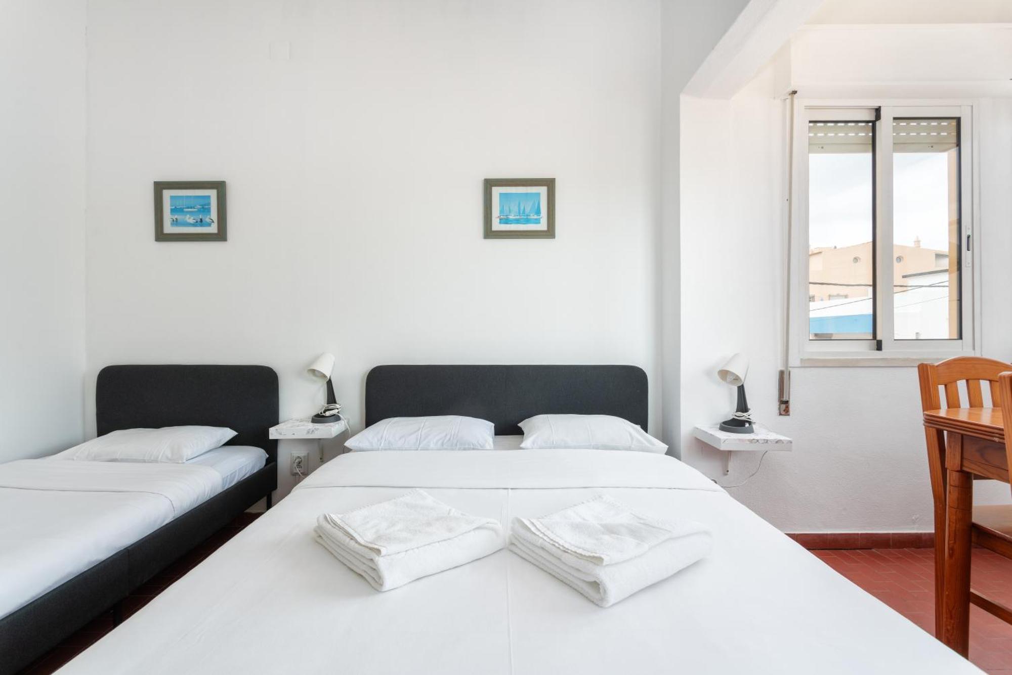 Blife Faro Beach Hostel & Rooms Exterior photo