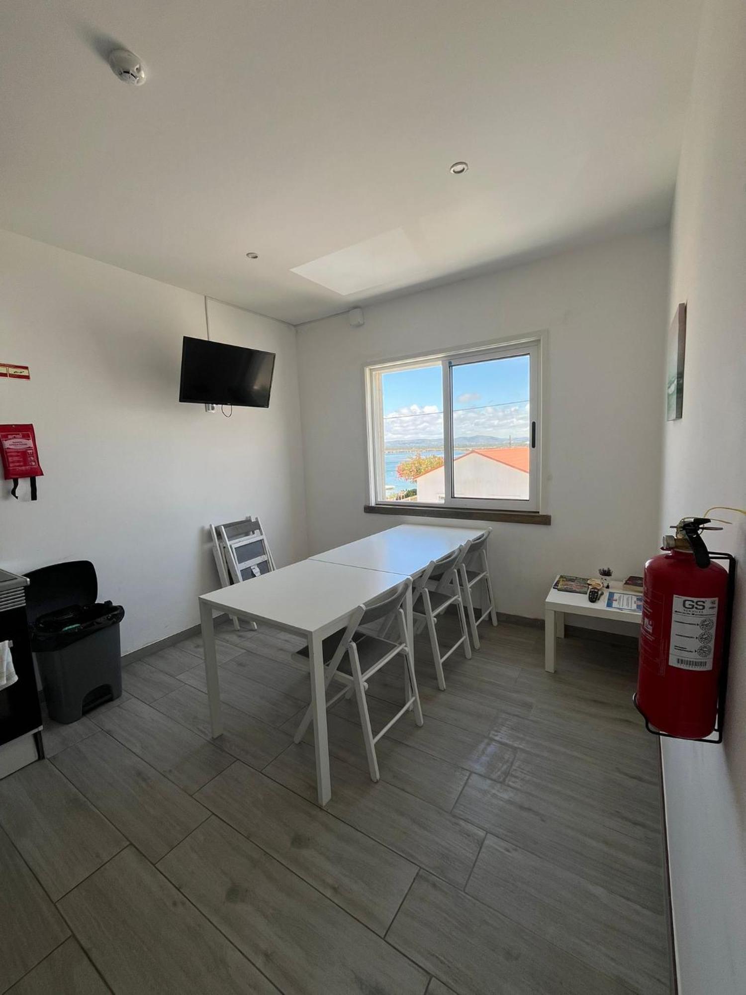 Blife Faro Beach Hostel & Rooms Exterior photo